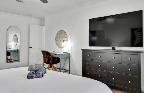 Modern Rustic Oasis Games Cinema UTD Plano Frisco - Photo 22