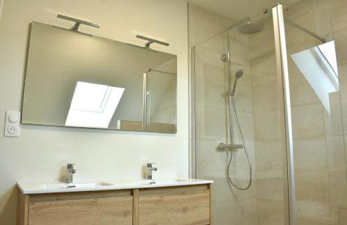 Gîte La Mancellière - Maison familiale 12-15 pers, grand jardin, jeux & pétanque - Pleine nature - Foto 22