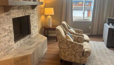 Upscale Anchorage Getaway, Cozy & Newly Remodeled - Photo 2