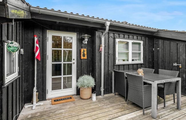 3 bedroom House in Sønderho with terrace - Photo 1