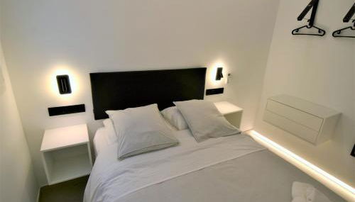 BIBLIOTECA DE LUJO EN EL CENTRO HISTORICO DE MÁLAGa - Photo 4