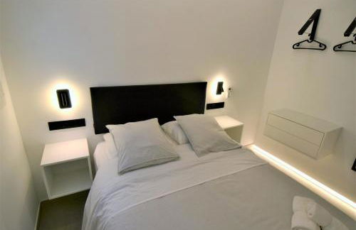 BIBLIOTECA DE LUJO EN EL CENTRO HISTORICO DE MÁLAGa - Photo 4