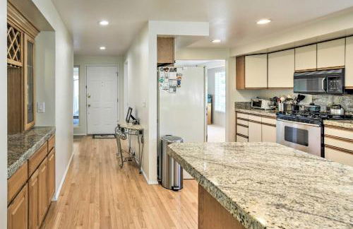 Spacious Family Home on Golf Course Hike and Bike! - Foto 7