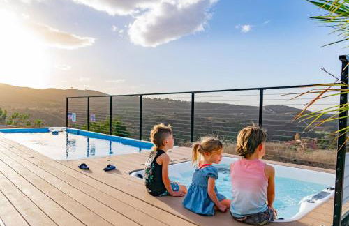 Vista Oasis with Spa, Pool, & Views - Foto 16