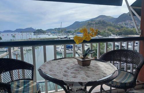 Apartamento com varanda de frente para o MAR - Angra dos Reis - Shopping Piratas - Portaria 24hs - Foto 18