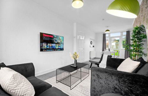 Stylish 3 Bedroom House - Parking - Garden - Great Barr - Netflix - Top Rated -121J - Foto 5
