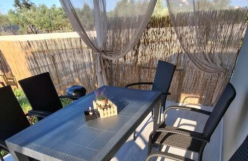 Olive holiday home - Photo 5