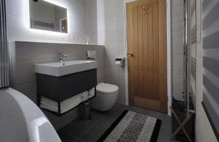 Sunset Point Apts - Aqua Therapy Suite - Foto 11