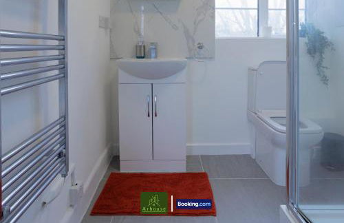 2 Bedroom Apartment By Arhouse Apartments Short Lets & Serviced Accommodation Highbury With Free WiFi - Foto 31