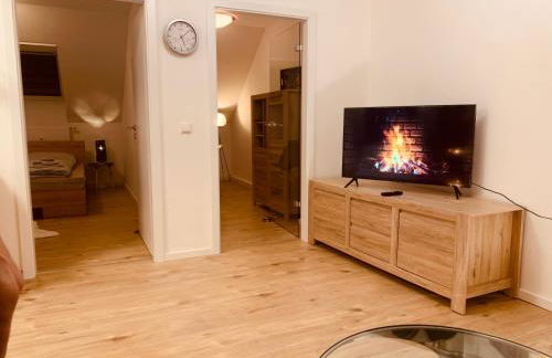 FELIX LIVING 3, Freundliche 2-Zimmer Wohnung in Stadtrandlage, Smart-TV & Parkplatz - Photo 6