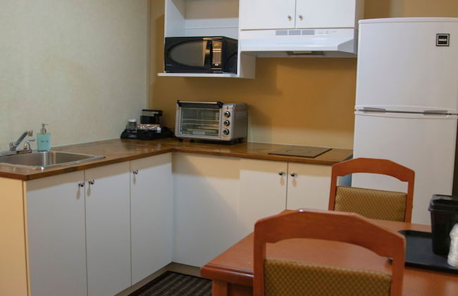 All Stay Suites - Photo 4