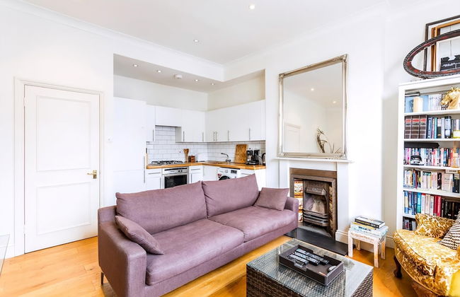 Bright and Spacious Notting Hill Nest - Photo 44