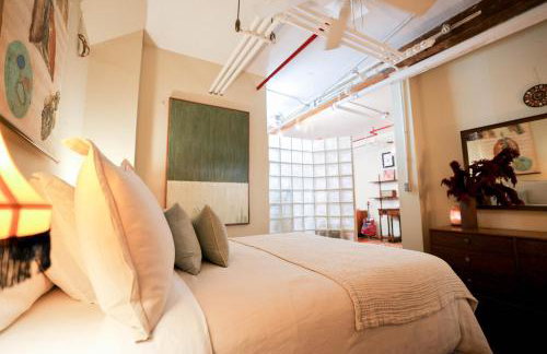 Artistic Vintage Loft in Williamsburg - Photo 1