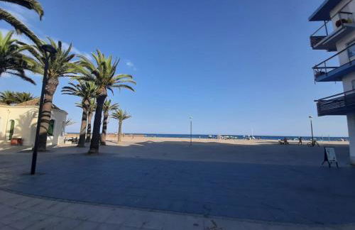 Vida frente al mar en el barrio de los pescadores - Foto 10