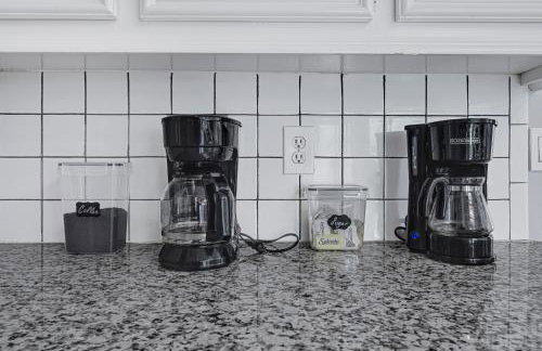 Home for summer with pool, pool table, outdoor kitchen,patio and balcony - Foto 39