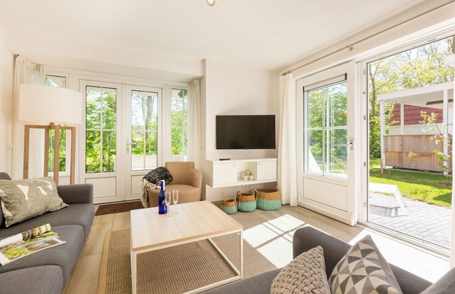 Villa in Dishoek Near Noordzee Beach - Photo 9