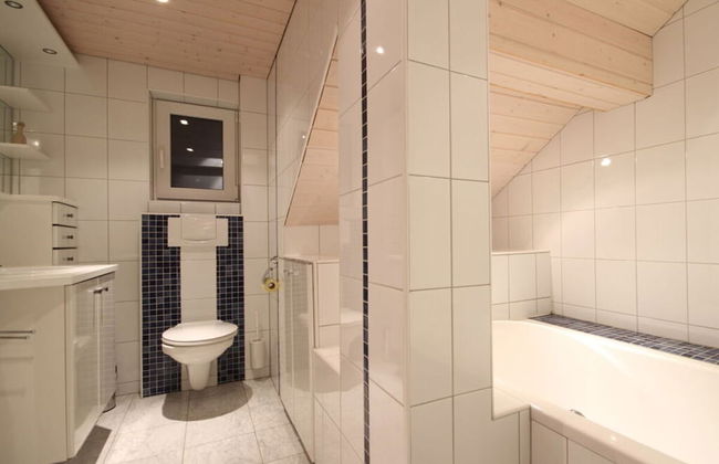 Majestic Apartment in Schrocken - Photo 10