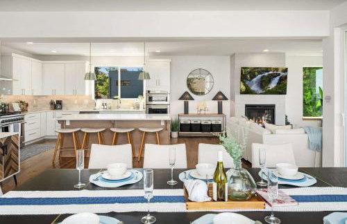 Luxury 6 BR Mansion w Water Views & Walk to Beach - Foto 17