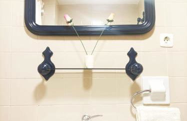 Two-bedroom apartment, central location, with terrace, WiFi, and metro nearby - Photo 27