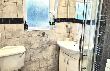 Spacious house with parking in excellent location - Foto 5