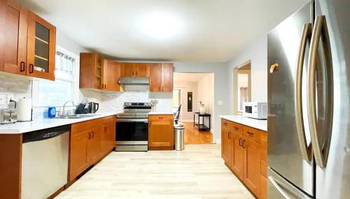 Modern Home off I-95 Perfect for Families & Business Stay with Ample Parking - Foto 4, stove, dishwasher, pet friendly, toaster, minibar