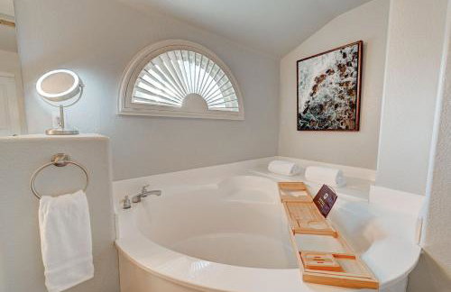 Gorgeous 6BR with Pool and Spa - Photo 29