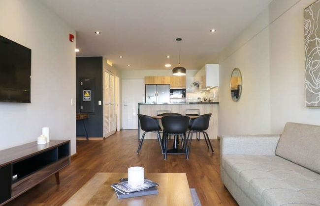 w Modern 1BR With Balcony in Miraflores - Photo 13