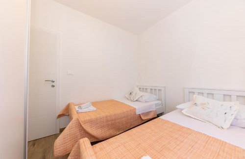 House Niko T with 6 apartments - Foto 39