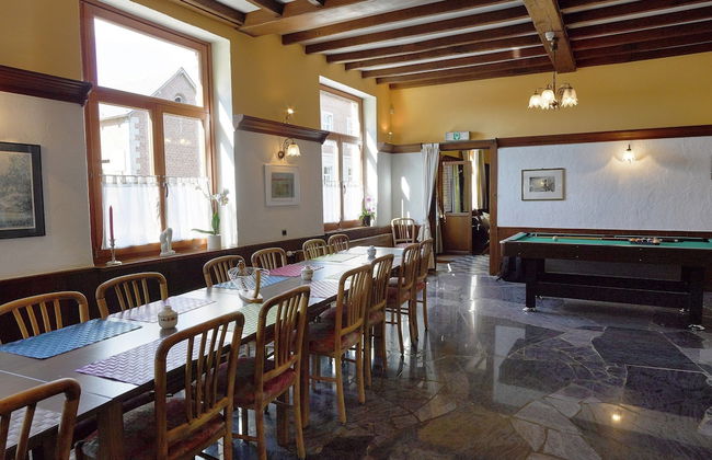 Spacious Holiday Home With Private Garden - Foto 28