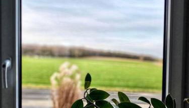 Schöne 1-Zimmer Wohnung mit Boxspringbett & Küche - Photo 3