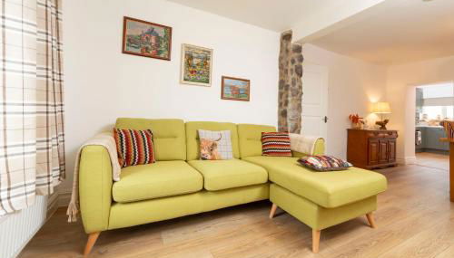 Sleeps 6. Free Wifi. Free Parking central location. - Foto 4