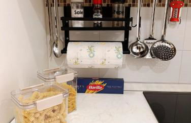 Domus REA - Appartamento moderno con check-in automatico H24 e area esterna privata - Foto 10