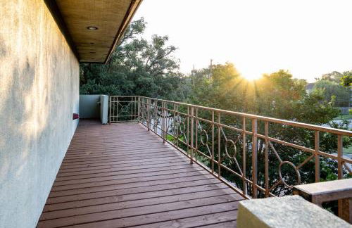 Downtown Bryan Treehouse Hot Tub and Peaceful Escape - Photo 44