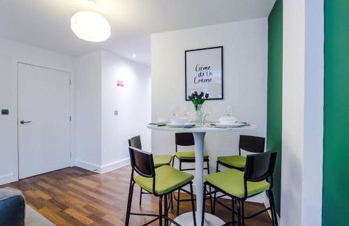 Spacious Deansgate Apartment, Free Park, Sleeps 8 - Foto 6