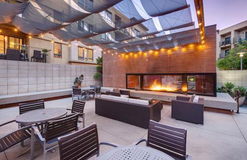 Gorgeous studio steps from The Groove - Foto 29