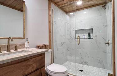 Glamp House Lake and Mountain Views Hot Tub by Hiawassee Glamping - Foto 19