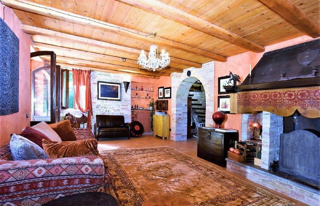 Elegant Villa in Montecosaro Italy with Hot Tub - Foto 13