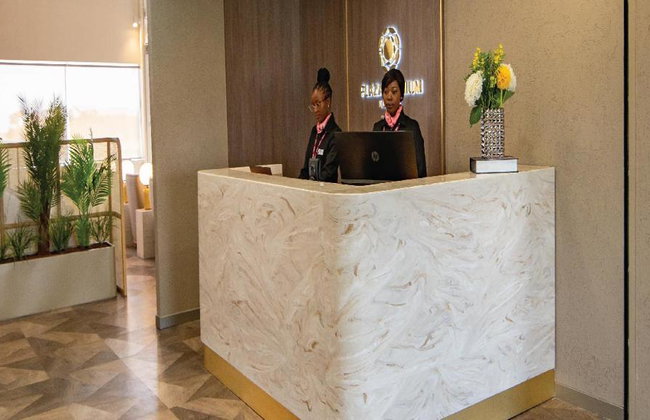 Plaza Premium Lounge at Jomo Kenyatta International Airport- T1D International Departures - Foto 1