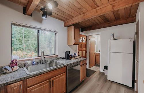 Silver Lake Cabin #67 - Hot Tub - Pets Ok - Wi-Fi - Foto 21