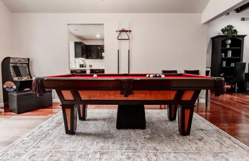 Yosemite and Bass lake I Hot tub I Game room I Sleeps 13 - Foto 27