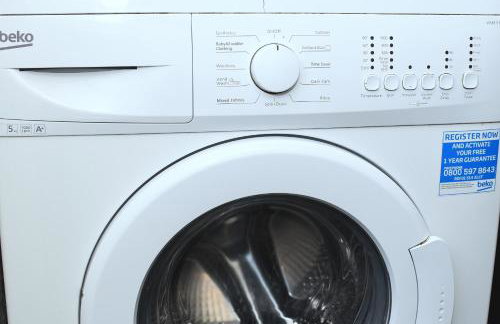 Tranquil Stays at 3 bedroom House in Dagenham - Foto 59