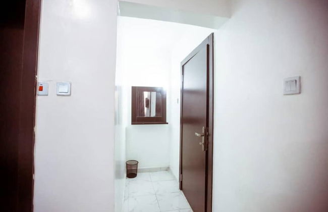 Stunning 2-bed Apartment in Lagos - Photo 18