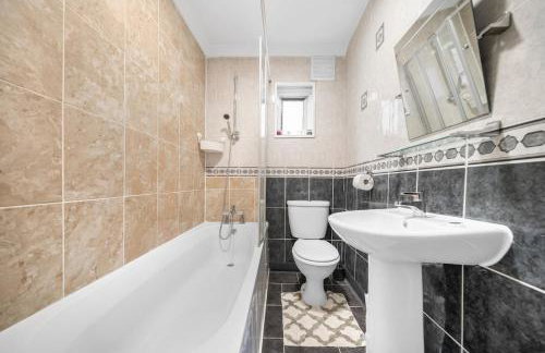 Stylist and Cosy 2 bed Apartment LongStay Parking Sleeps 4 WiFi - Foto 8