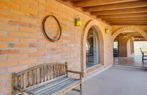 10-Acre Desert Oasis with Expansive Patio in Tucson! - Foto 24