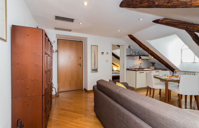 La Mansarda Di Piazza Solferino By Wonderful Italy - Foto 8