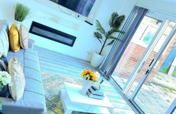 Large House, Home for Contractors- Park Free - Foto 3