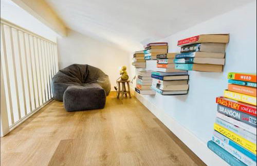 Honey Bee Cottage Tiny House Welshpool - Photo 18