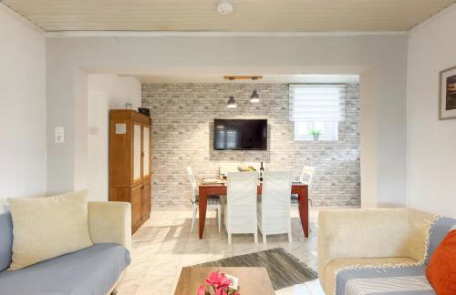 Stone Haven & Garden near the Sea - Foto 7