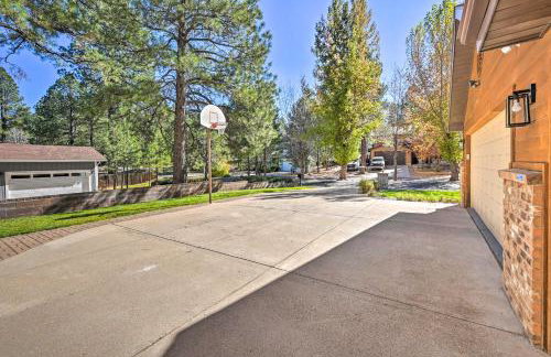 Spacious Flagstaff Home with Hot Tub and Grill! - Foto 42