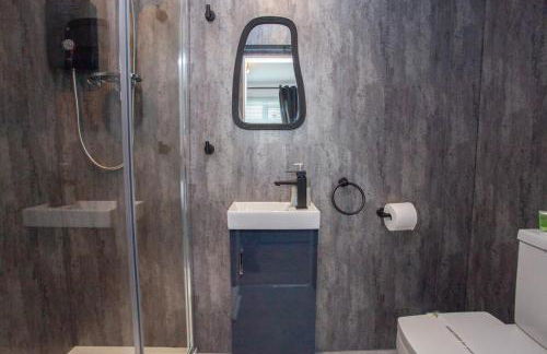 Modern 3 Bed Flat Balloch - Foto 18